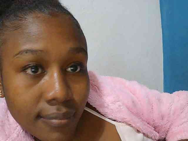 Zinah1 webcam