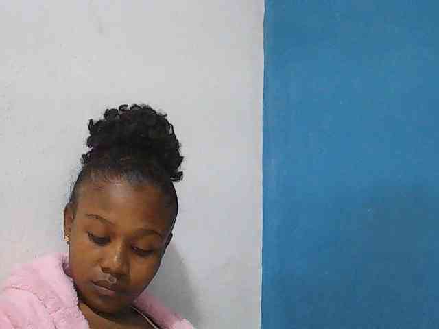 Zinah1 webcam