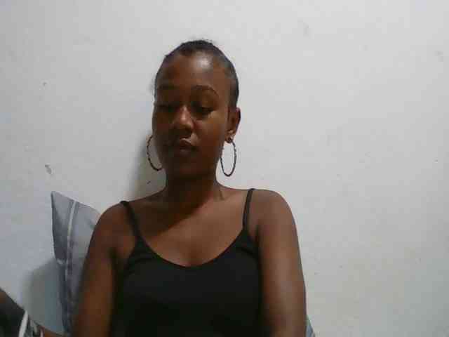Zinah1 webcam