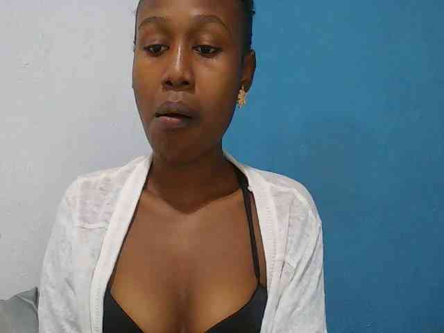 Zinah1 webcam
