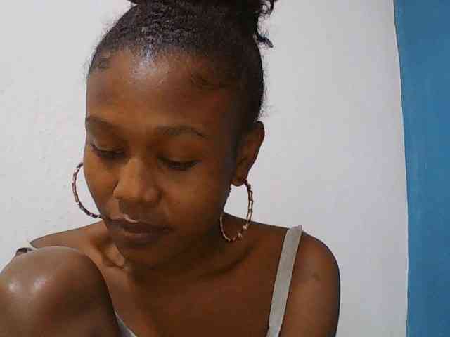 Zinah1 webcam
