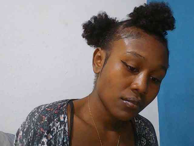 Zinah1 webcam