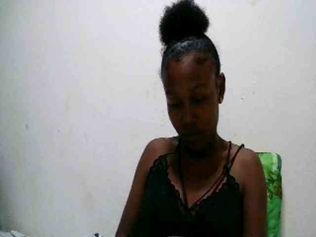 Zinah1 webcam