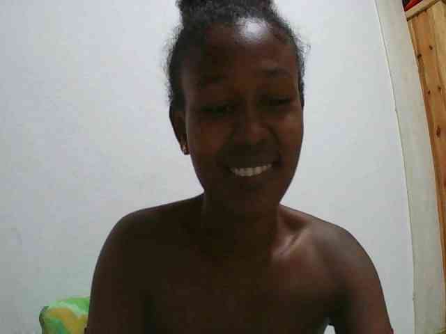 Zinah1 webcam