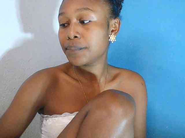 Zinah1 Sex Cam Show