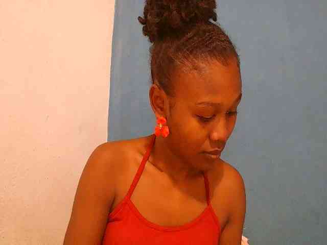 Zinah1 webcam
