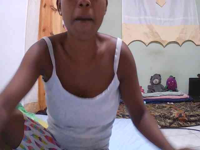 Zinah1 webcam