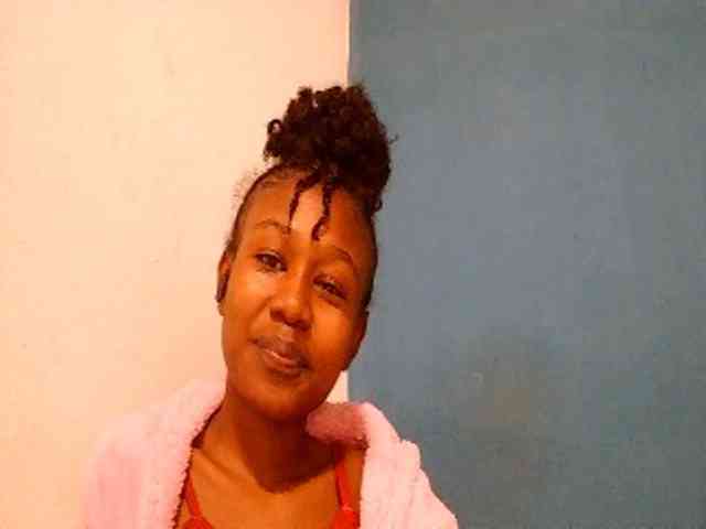 Modèle: Zinah1