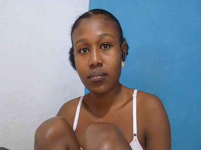 Zinah1 webcam