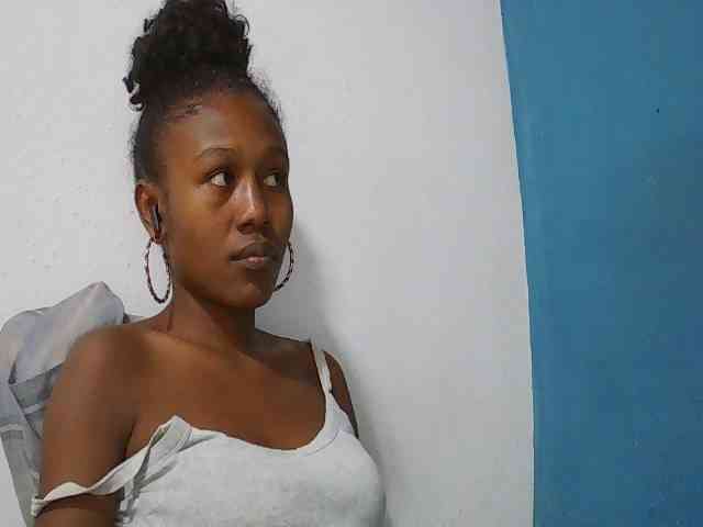 Zinah1 webcam