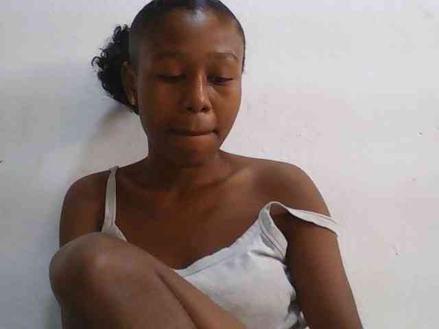 Zinah1 webcam