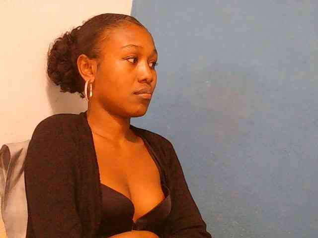 Zinah1 webcam
