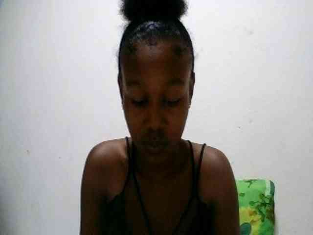 Zinah1 webcam