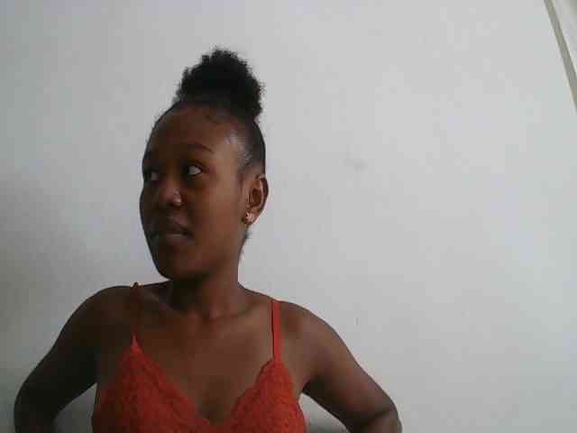 Zinah1 webcam