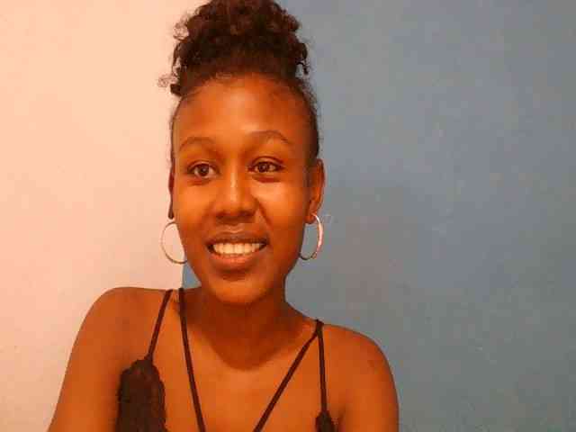 Zinah1 webcam