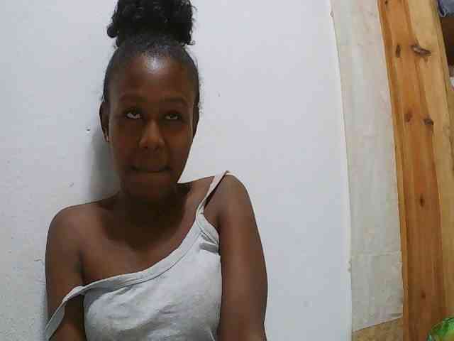 Zinah1 webcam