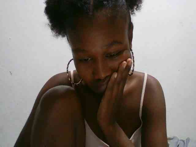 Zinah1 webcam