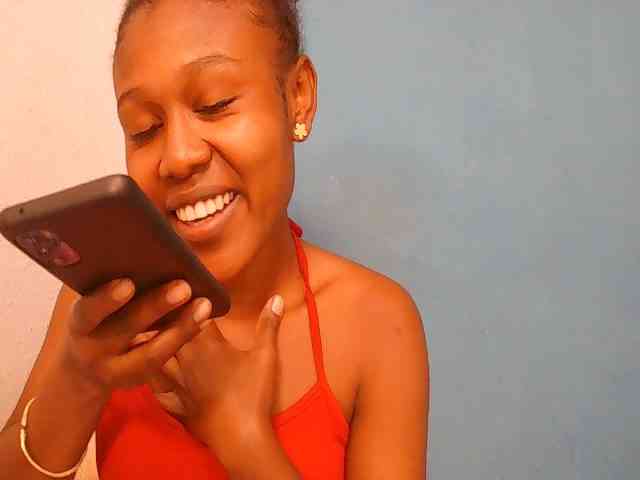 Zinah1 webcam