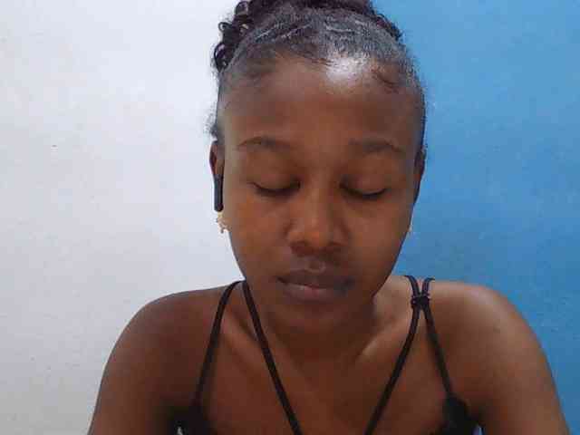 Zinah1 webcam