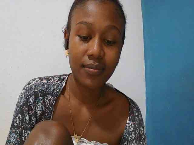 Zinah1 webcam