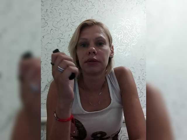 JulieSilver live cam on BongaCams