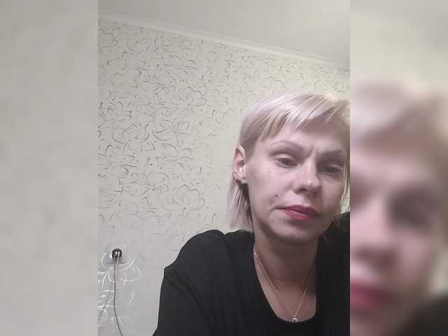 JulieSilver live cam on BongaCams