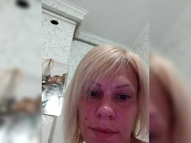 JulieSilver live cam on BongaCams
