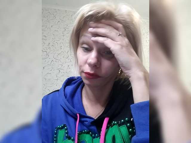 JulieSilver live cam on BongaCams