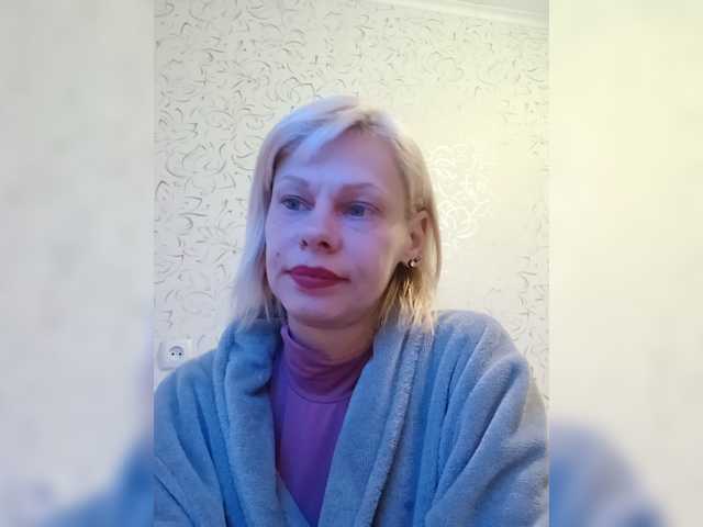 JulieSilver live cam on BongaCams