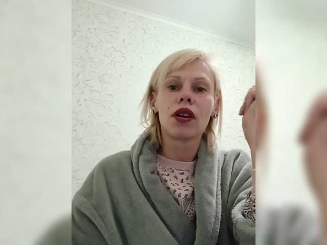 JulieSilver live cam on BongaCams