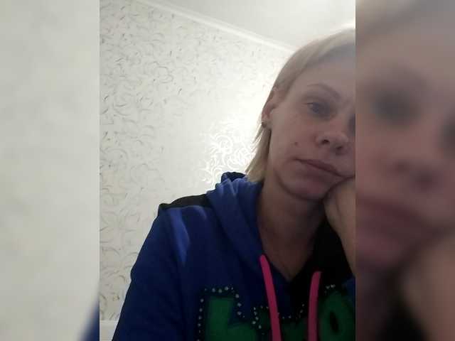JulieSilver live cam on BongaCams