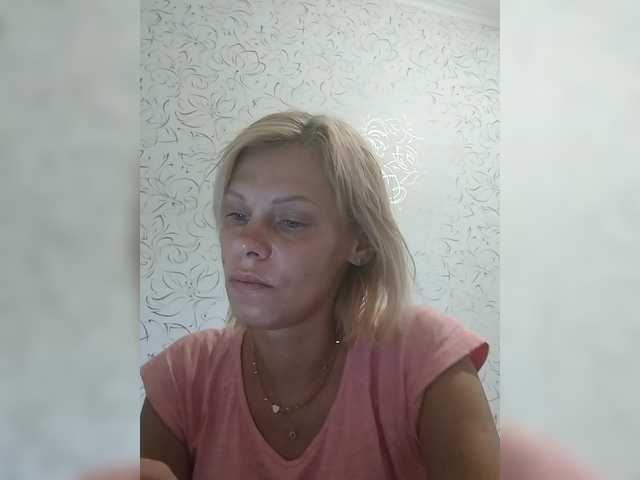 JulieSilver live cam on BongaCams