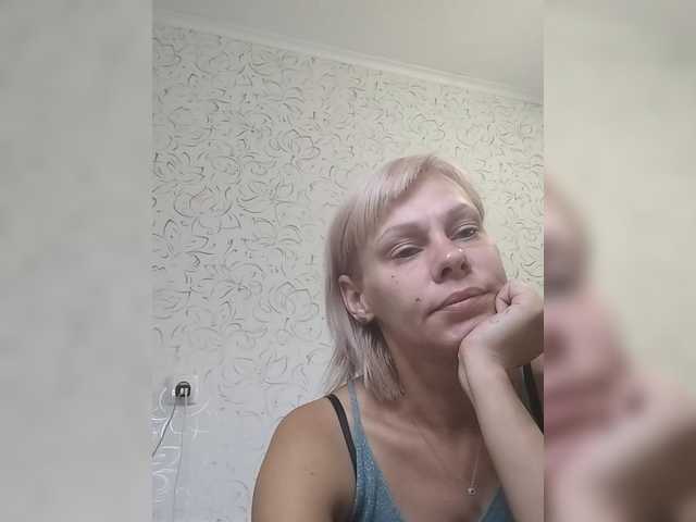 JulieSilver live cam on BongaCams
