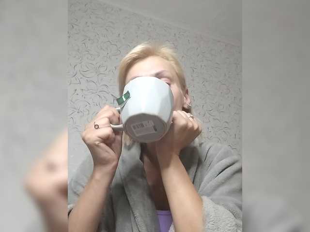JulieSilver live cam on BongaCams