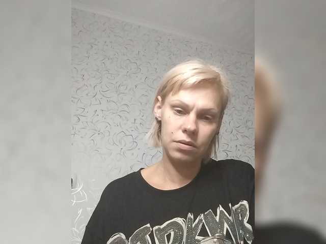 JulieSilver live cam on BongaCams