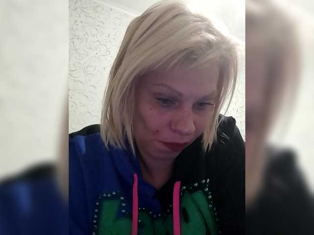 JulieSilver live cam on BongaCams