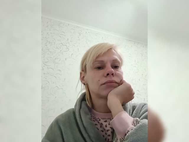JulieSilver live cam on BongaCams