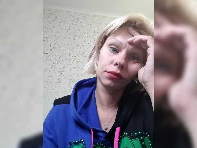 JulieSilver live cam on BongaCams