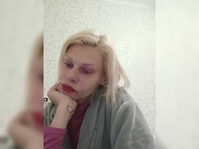 JulieSilver live cam on BongaCams