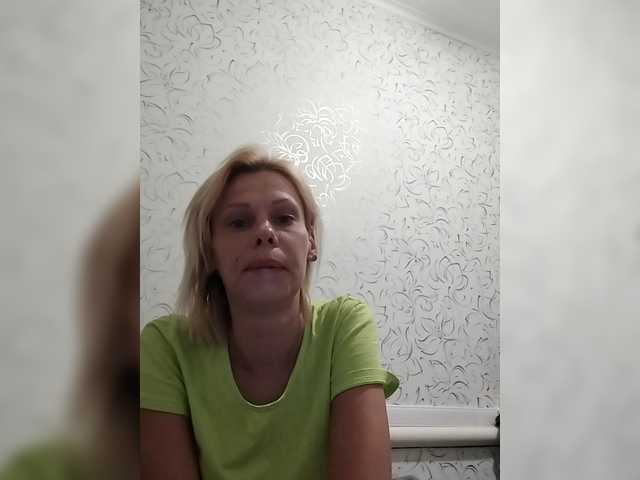 JulieSilver live cam on BongaCams