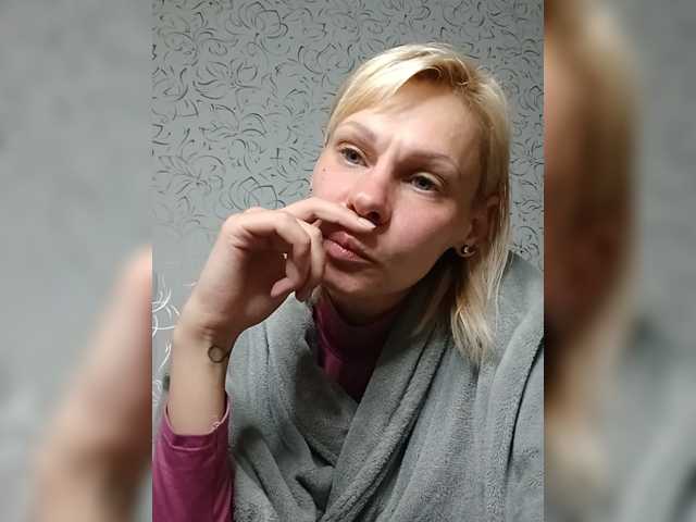 JulieSilver live cam on BongaCams