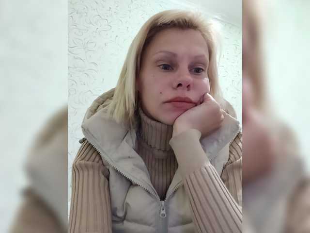 JulieSilver live cam on BongaCams