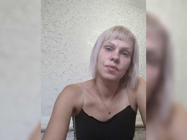 JulieSilver live cam on BongaCams