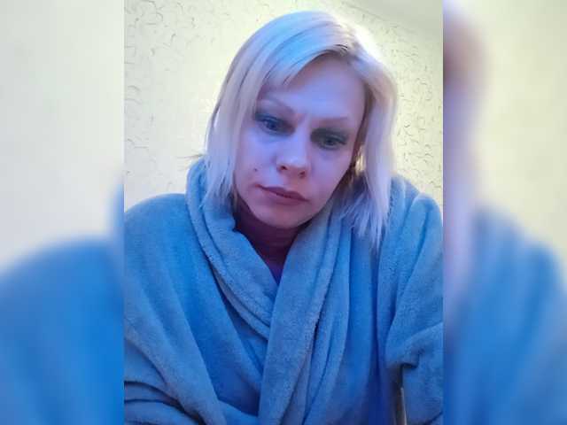JulieSilver live cam on BongaCams