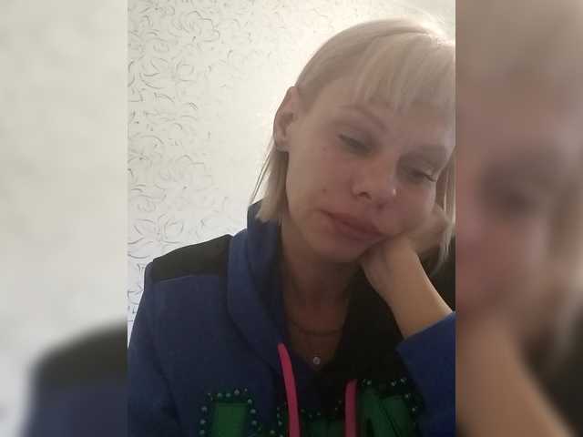 JulieSilver live cam on BongaCams