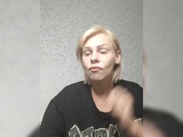 JulieSilver live cam on BongaCams