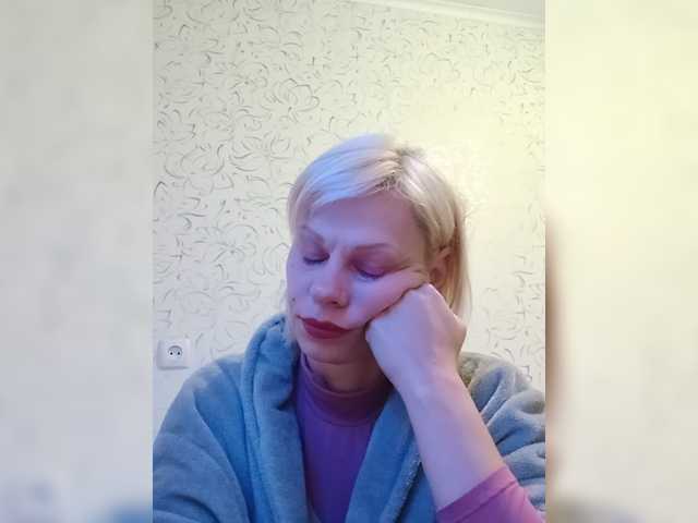 JulieSilver live cam on BongaCams
