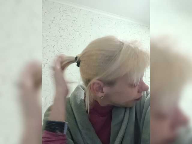 JulieSilver live cam on BongaCams