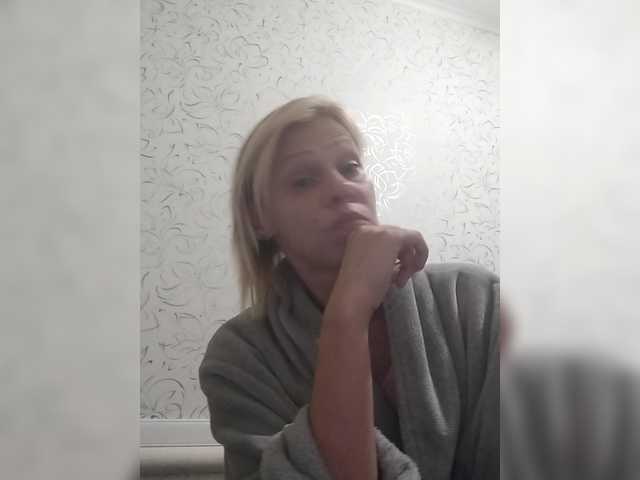JulieSilver live cam on BongaCams