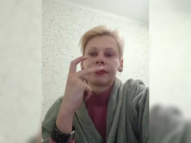 JulieSilver live cam on BongaCams